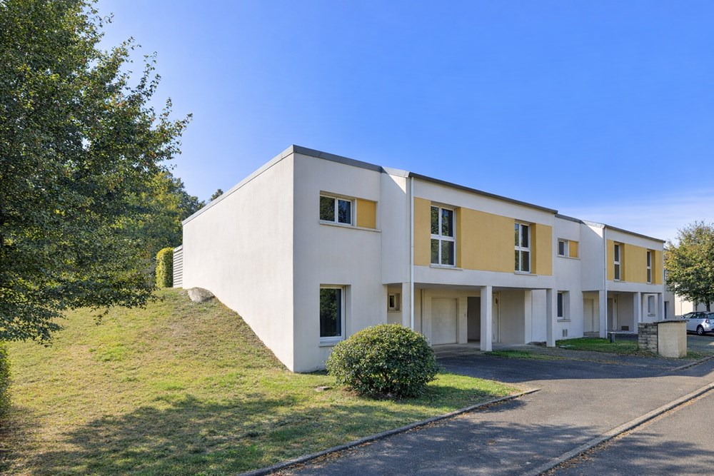MAISON DE 2007 - 3 CHAMBRES - 80 M² - GARAGE - EXPOSITION SUD - QUARTIER CALME